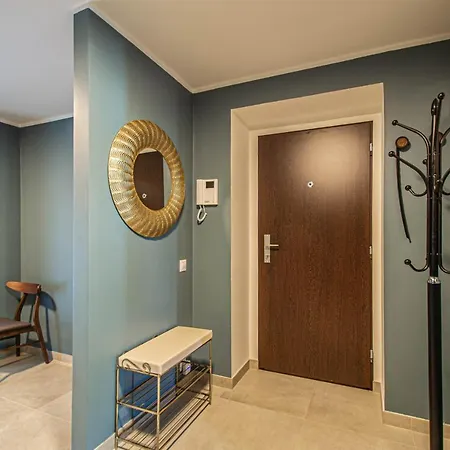 Quite Loft With Balcony And 3 Air Conditioners Apartment Prague