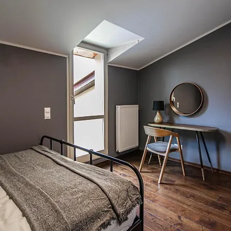Quite Loft With Balcony And 3 Air Conditioners Apartament Praga